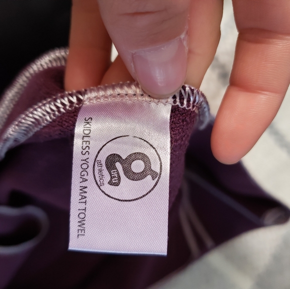 Hot yoga mat, Guru Skidless yogamat towel - Picture 2 of 4